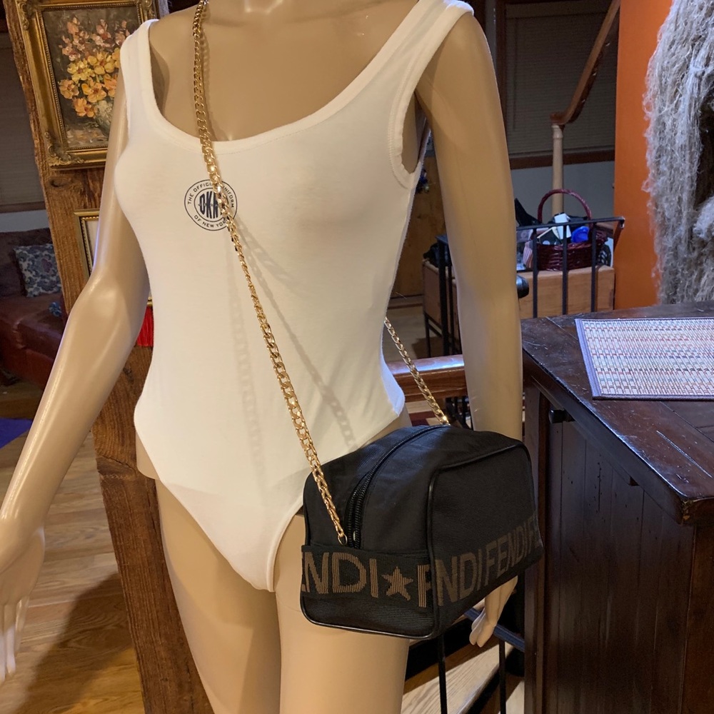 ❌❌SOLD❌❌✳️ AUTH FENDI UNISEX POUCH NEVER USED ✳️ - Picture 6 of 12